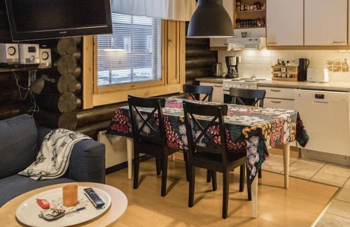 Akaslompolo House | Discover Äkäsakka b4: Lake View & Spa Retreat Awaits