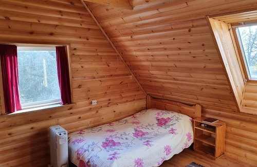 Jogeva County House | Discover Äksi Külalistemaja: Family & Pet-Friendly Retreat
