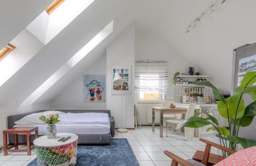 Hemsbach Apartment | Eco-Friendly Apartment for Cycling & Hiking near Weinheim