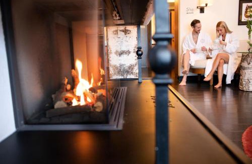 Tallberg Hotel | Relax at Åkerblads Hotell Gästgiveri Spa with Pool & Pet Amenities