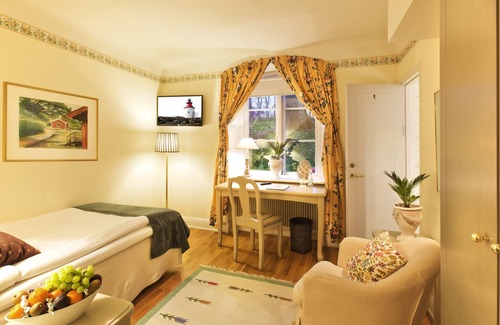 Bromma Hotel | Discover Åkeshofs Slott: Spa, Pool & Family-Friendly Fun