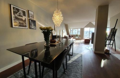 Alesund Apartment | Oceanfront Ålesund SkySuite with Spa and Pool Amenities