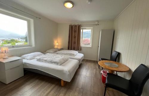Andalsnes House | Discover Åndalsnes Guesthouse: Family-Friendly Retreat