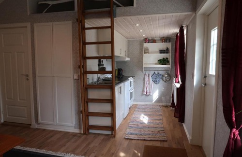 Skarblacka House | Ångsågen: Family-Friendly Stay with a 9.3/10 Rating