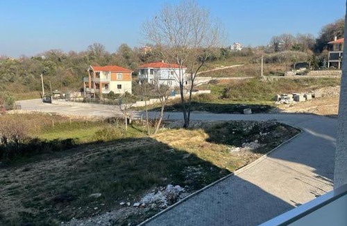 Cinarcik Apartment | Family-Friendly Çınarcık Yalova with Three Bedrooms