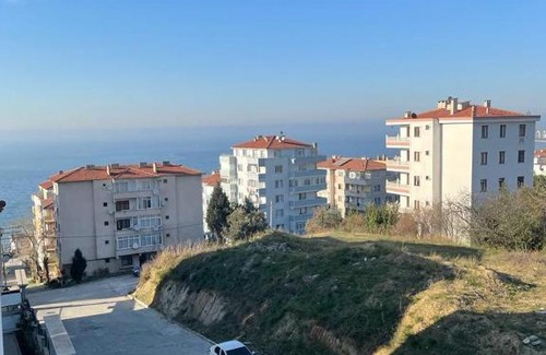 Cinarcik Apartment | Family-Friendly Çınarcık Yalova with Three Bedrooms