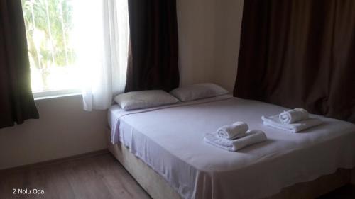 Ayvalik House | Eco-Friendly Çamlaraltıpansiyon with Hot Tub & Breakfast