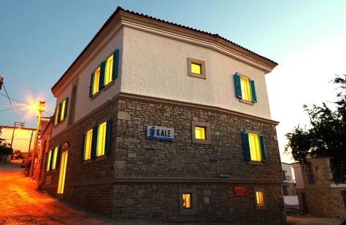 Cesme Apartment | Family-Friendly Çeşme Kale Taş Apart with 9/10 Guest Rating