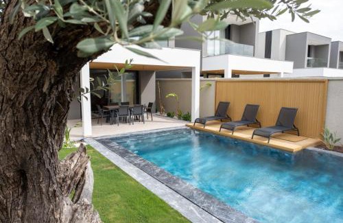 Cesme Villa | Indulge in Çeşme’s Premier 4-Star Hotel with Pool Access