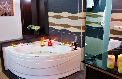 Yuregir Hotel | Comfortable Çetinel Otel with Pool & Family-Friendly Amenities