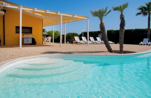 Melissano Villa | Elegant Villa with Pool Near Gallipoli and Otranto
