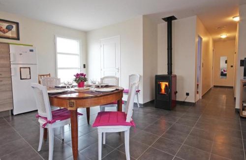 Saint-Martin-d'Ecublei House | Cozy Écogîte with Private Garden Near L'Aigle Forest