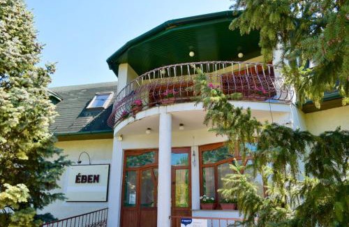 Buk Apartment | Éden Panzio: Guest Rated 9.1 with Oceanfront Views
