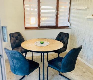 Szekszard Apartment | Book ÉDES ÁLOM VENDÉGHÁZ - Family-Friendly with Breakfast
