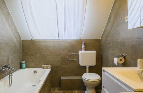 Edeleny Apartment | Édes Udvarház: Family-Friendly Stay with Perfect 10 Rating