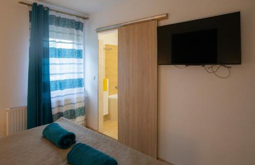 Harkany Apartment | Unforgettable Égerliget Vendégház with Oceanfront Views