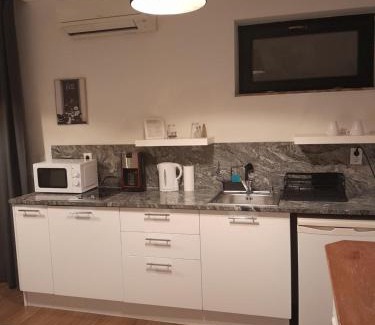 Torokor Bed & Breakfast | Elegant Éjjeli Bagoly Étterem és Panzió - 8.9/10 Rated Stay