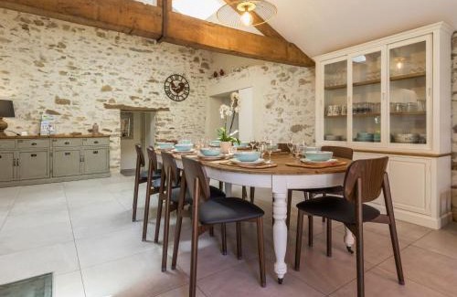 Chateau-Thebaud House | Elegant Rural Gîte with Indoor Pool near Nantes