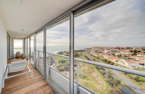 Les Sables d'Olonne Apartment | Élégant Penthouse avec Vue Mer Double Garage