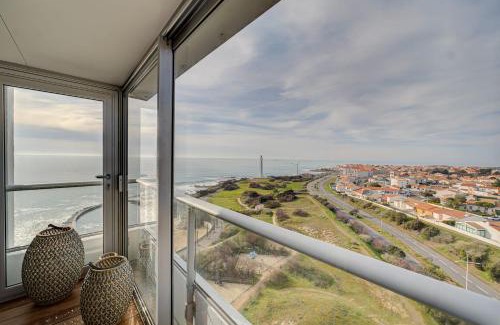 Les Sables d'Olonne Apartment | Élégant Penthouse avec Vue Mer Double Garage