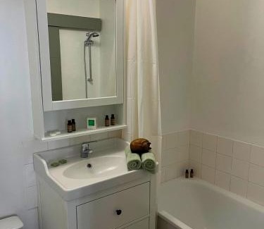 Centre Ancien Apartment | Stylish Studio in Central Caen's Vibrant Historic District