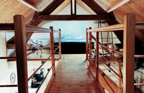 Duisans Apartment | Refined Elegance: Family-Friendly Retreat with Great Reviews