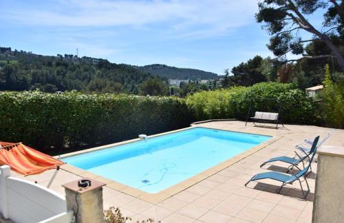 Carnoux-en-Provence Villa | Elegant Villa with Private Pool Near Cassis - 4-Star Stay