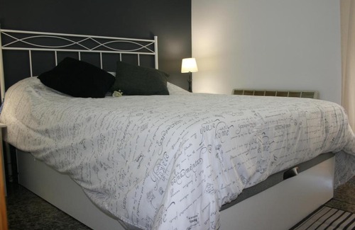 Villanova Apartment | Kid-Friendly Ésera Dos Catedrales with Great Reviews