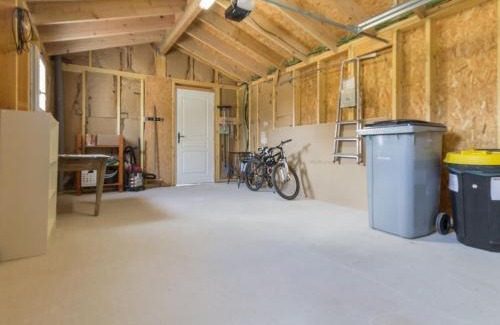 Saint Viaud House | Family-Friendly Etable in Countryside Near the Sea