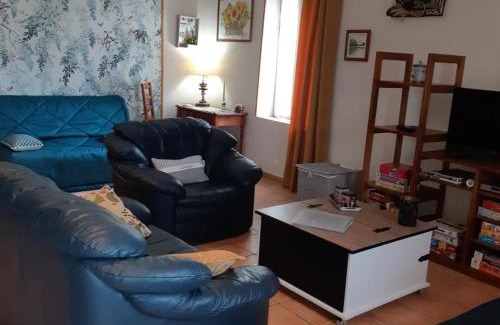 Luzille House | Family-Friendly Gîte Luzillé: Top-Rated Stay for 4