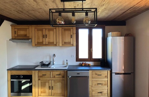 Doucy-Combelouviere Ski Chalet | Family-Friendly Chalet Doucy Valmorel for 12 Guests