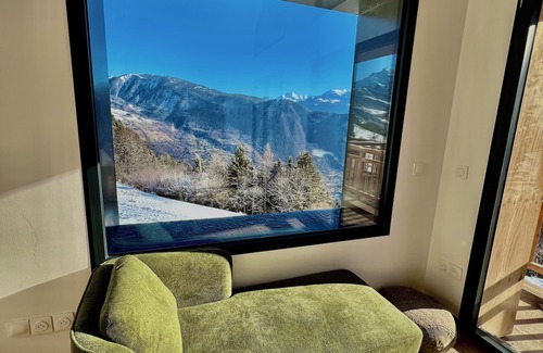 Doucy-Combelouviere Ski Chalet | Family-Friendly Chalet Doucy Valmorel for 12 Guests