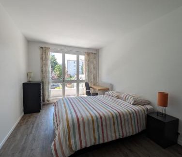 Faubourg de l'Arche Apartment | Newly Renovated 2-Bedroom Flat near La Défense & Paris