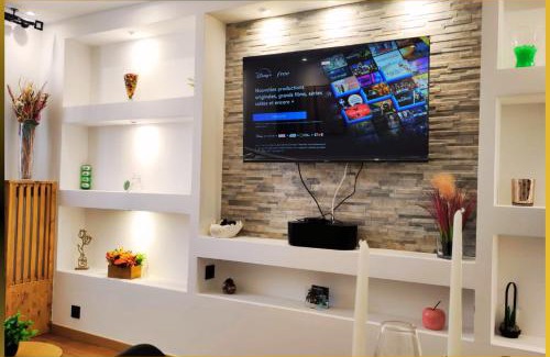 Evreux Apartment | Évreux Central Lodge - Netflix - Wifi Fibre - Proche Gare Sncf & Centre-ville