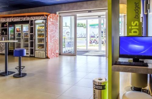 Saraiva Hotel | Budget-Friendly Stay at Íbis Budget Uberlândia with Pets Welcome