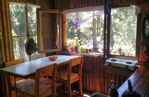 Partido de Tigre Cottage | Cozy Cabin by Río Espera: Private Dock & Scenic Views