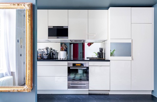 Notre Dame Apartment | ÎLE Saint-Louis / Marais - Duplex on the Quaint Seine