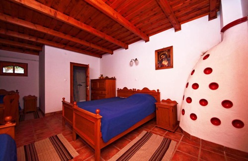 Ocsard House | Cozy Ócsárdi Tópanzió: Guest Rated 9/10 with Hot Tub