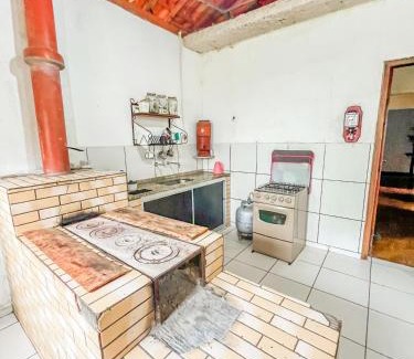 Carrancas House | Convenient Stay in the Heart of Carrancas - 4-Star Rated