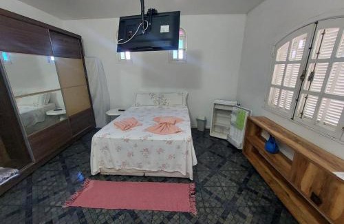 Taio House | Exceptional Suite Steps from Praia dos Anjos with Ocean View