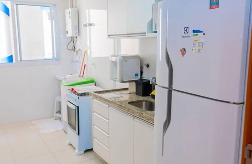 Centro Apartment | Convenient Stay Just 2 Minutes from Guarapari Beach