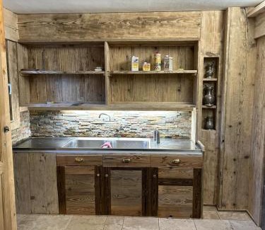 Chalais Ski Chalet | Discover Ô Bercail Gîte: Family-Friendly Retreat Near Vercorin