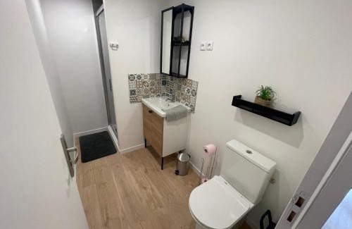 Givors Apartment | Experience Relaxation at Ô'Bon'Plan with Ocean Views