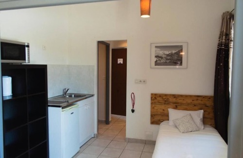 Saint-Pierre-d'Albigny Hotel | Relax at La Maison De Savoie with Pool & Family Amenities