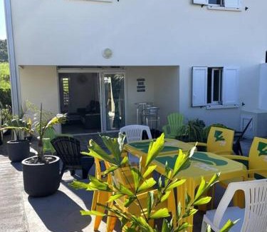 Saint-Joseph House | Discover Ô P'ti Grain D'café: Family-Friendly with Pool
