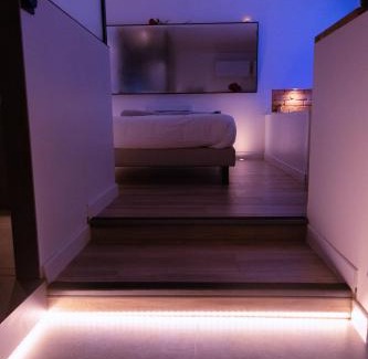 Montaubert - Rille - Saint-Sulpice Apartment | Relaxing Retreat at Ô Roméo - Private Suite with Hot Tub