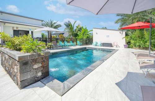 La Riviere Saint-Louis Villa | Oceanfront Ô Ruisseau Lodge dattier with Pool & Pet Friendly