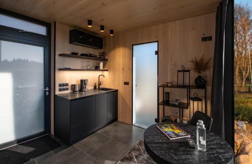Kanepi Apartment | Discover ÖÖD Hötels Metsajärve: 4-Star Oceanfront Retreat