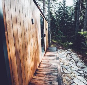 Harku Parish Ski Chalet | Relax at ÖÖD Hötels Rannamõisa with Sauna & Pet-Friendly Perks