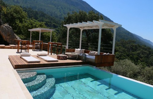 Oludeniz Hotel | Ölüdeniz Loft - Adults Only with Oceanfront Pool Views